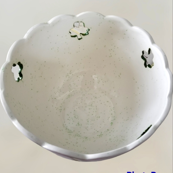 Ceramic Shamrock Bowl - Picture 2 of 4